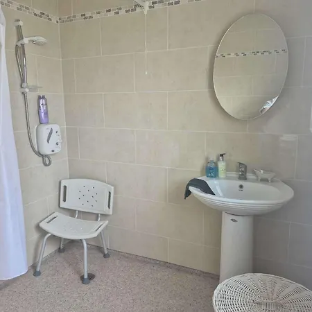 Nora's Mullagh - Sleeps 5